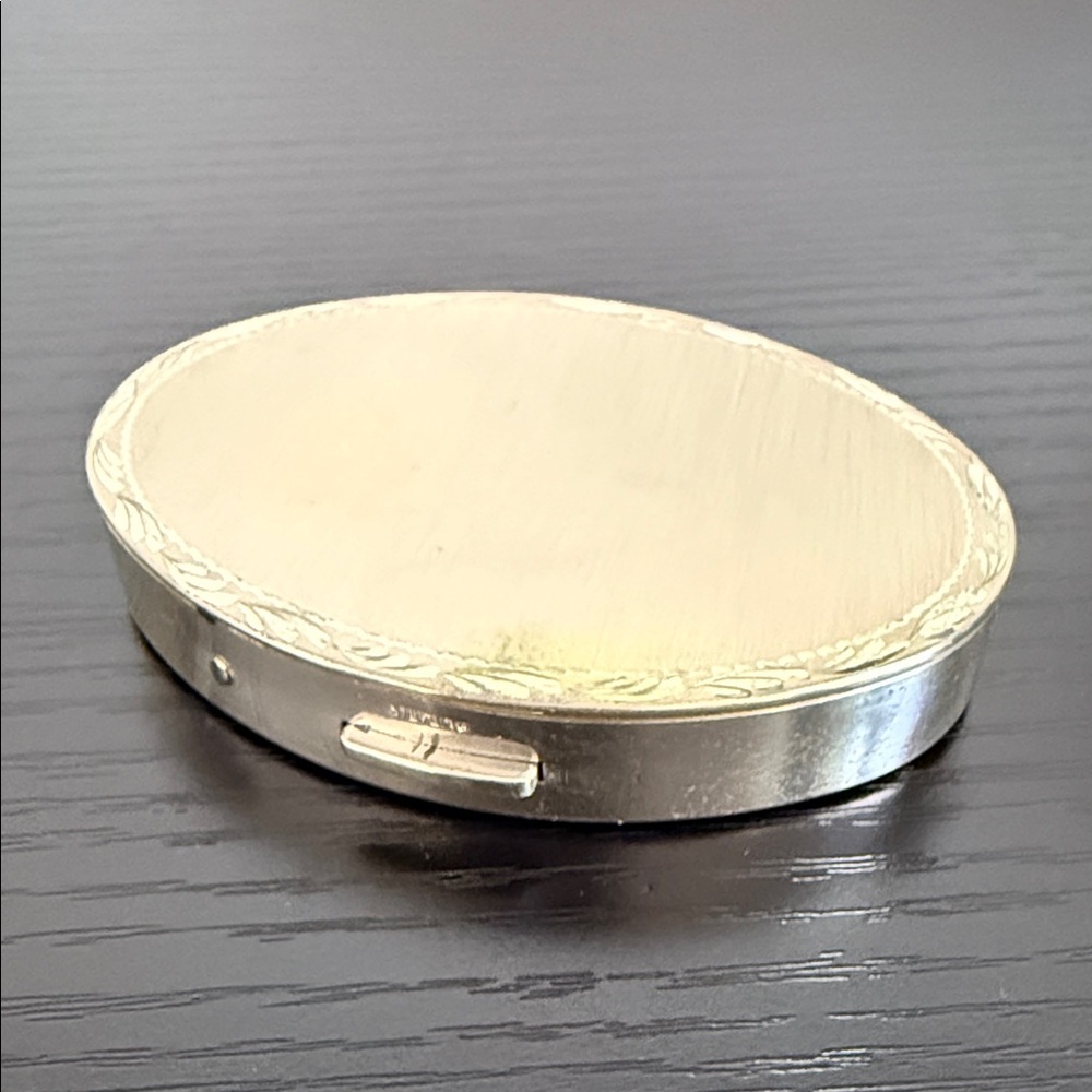 Vintage Sterling Silver Compact Case - Picture 2 of 9